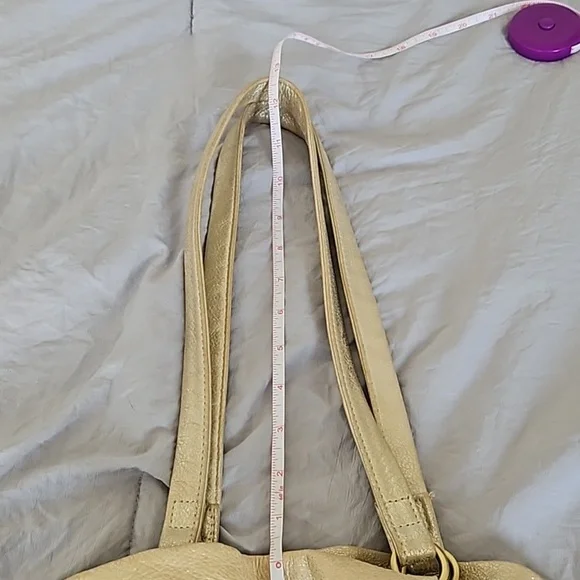 HOBO International Caliber in pearled silver metallic leather - Picture 10 of 16